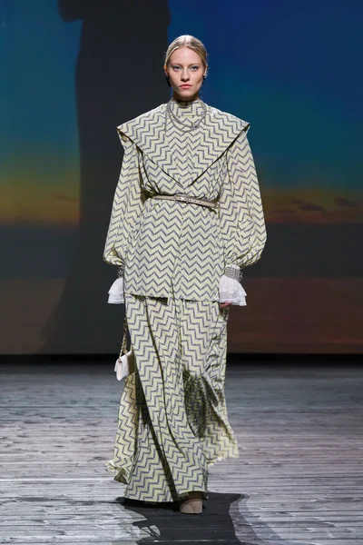 Look 59